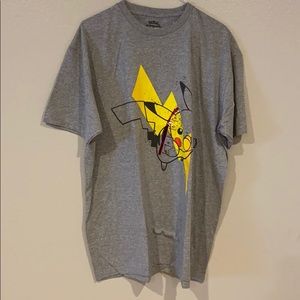 Pokémon gray xl picachu T Shirt